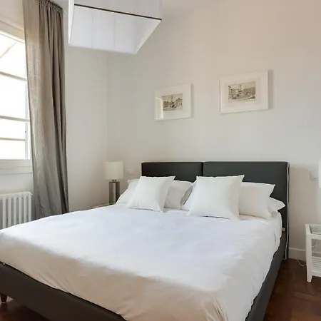 - Rondinelli Terrace Apartament
