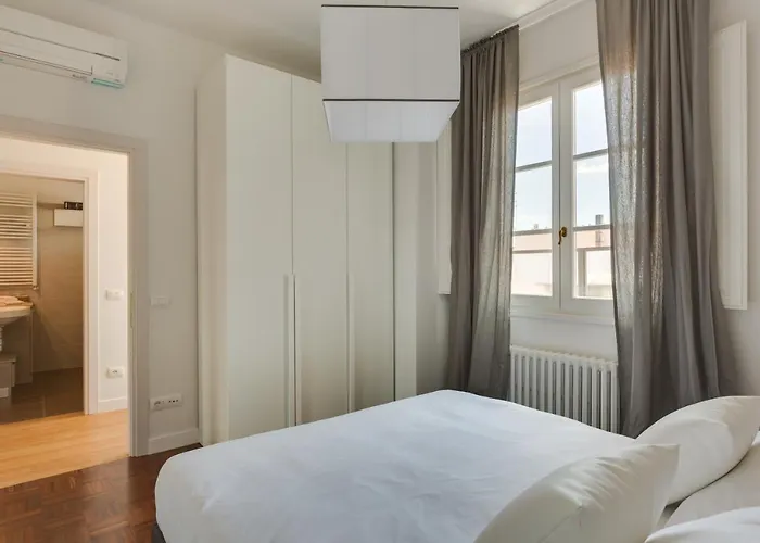 - Rondinelli Terrace Флоренция