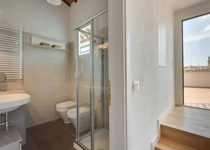- Rondinelli Terrace Апартаменты Флоренция